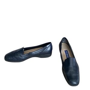 Easy Spirit Anti-Gravity "Treasure" Navy Slip On Style Flexible Sole Loafer9.5N